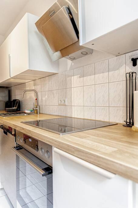 Appartamento Blue Chili 23 - Modern, Zentral, Mit Balkon Magdeburgo Esterno foto